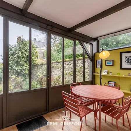 La Veranda Enchantee 4 Garden & Fireplace Town Center Sleeps *