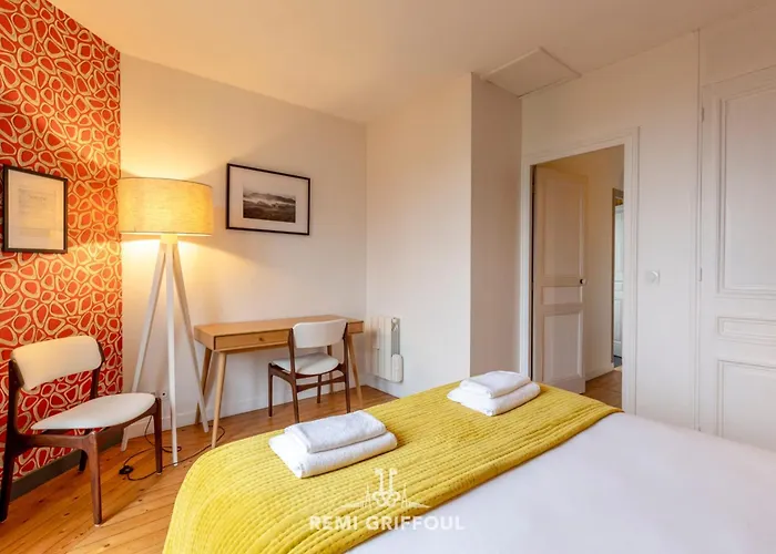 La Veranda Enchantee 4 Garden & Fireplace Town Center Sleeps Honfleur