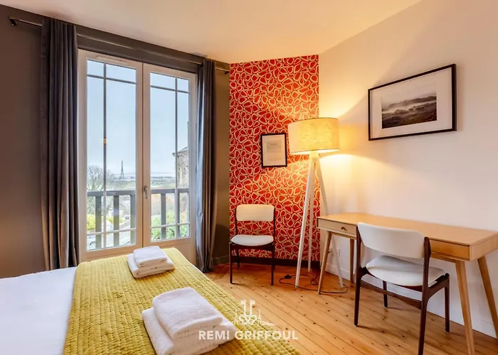 La Veranda Enchantee 4 Garden & Fireplace Town Center Sleeps * Honfleur