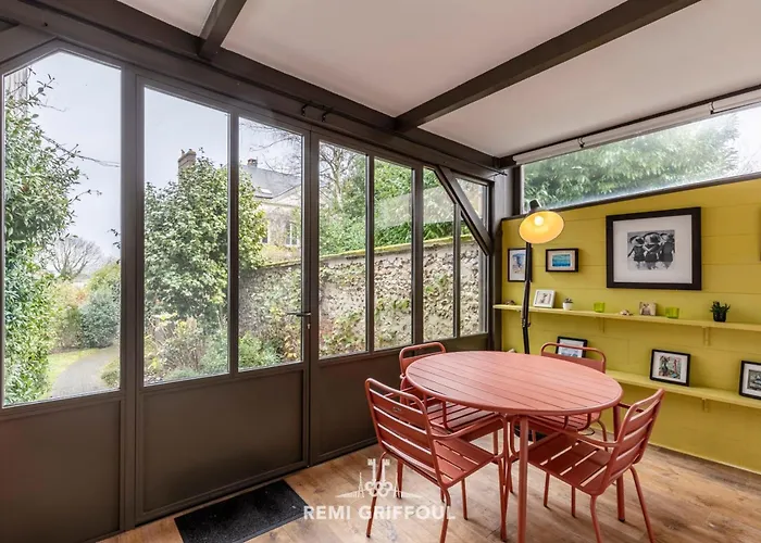 La Veranda Enchantee 4 Garden & Fireplace Town Center Sleeps *