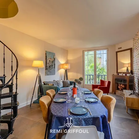 Feriehus La Veranda Enchantee 4 Garden & Fireplace Town Center Sleeps *